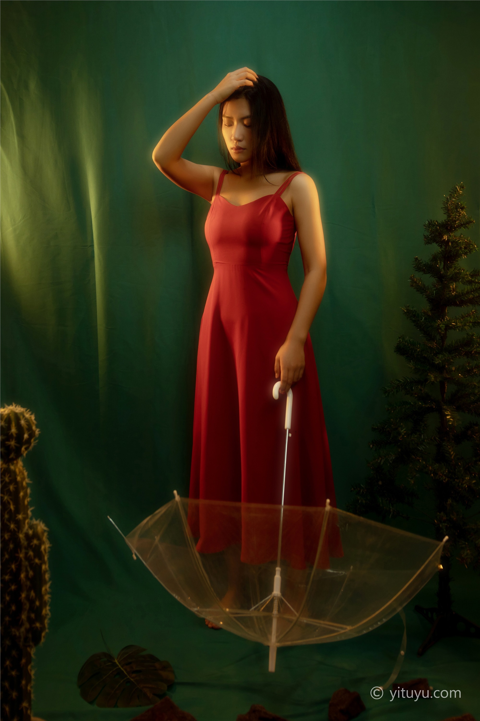 YITUYU艺图语  2021.05.24 红装 娇娇